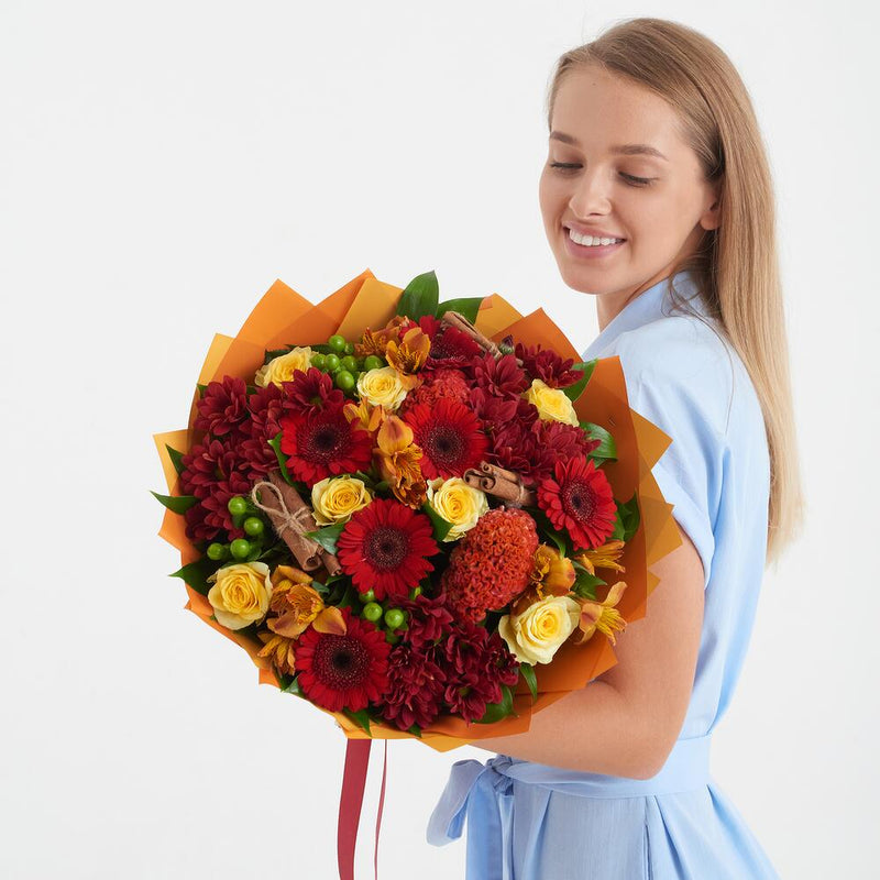 Buchet de Toamnă cu Alstroemeria, Crizantemă și Hypericum