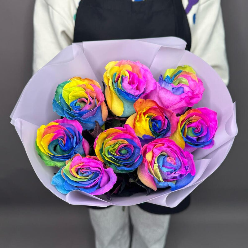 Buchet din 9 Trandafiri Rainbow