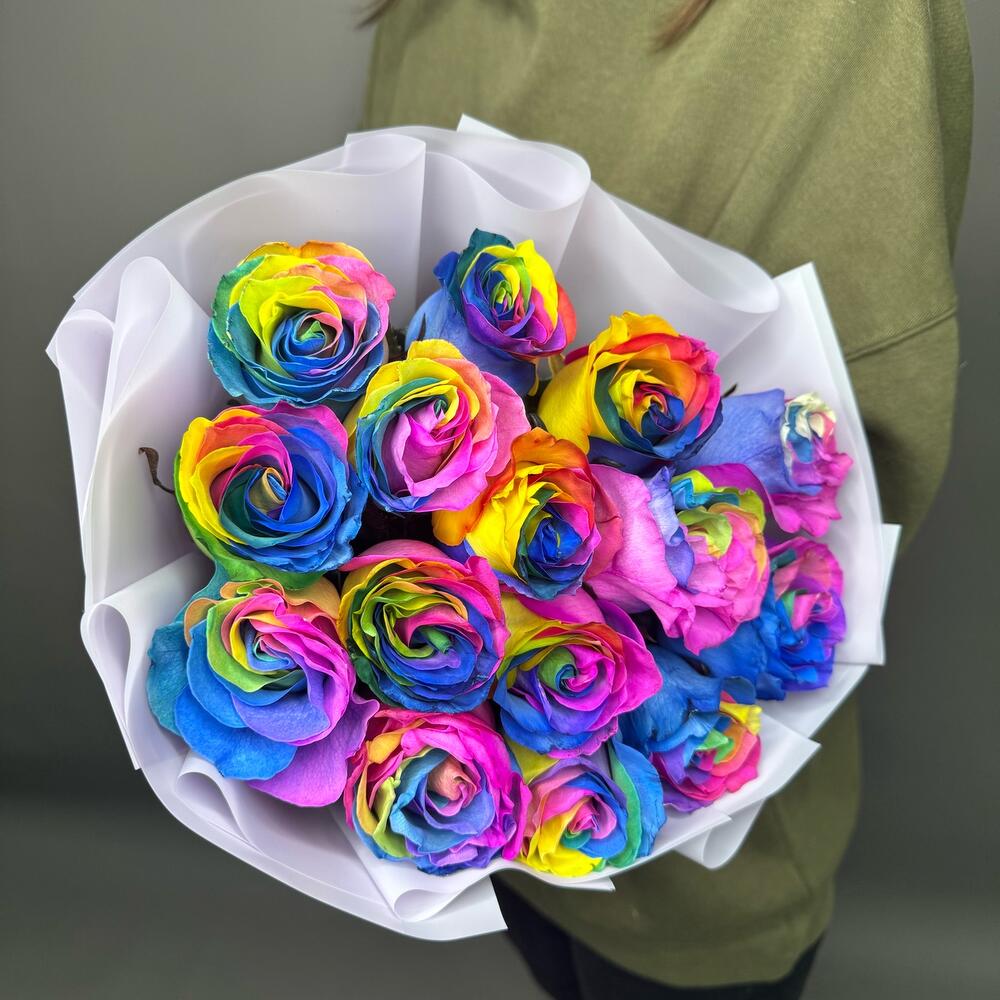 Buchet din 15 Trandafiri Rainbow