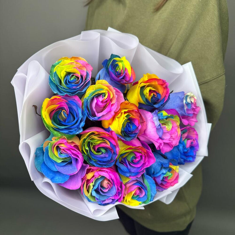 Buchet din 15 Trandafiri Rainbow